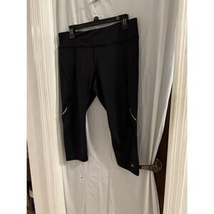 Road Runner Sports Black Mesh Bottom Capri Leggings Sz Xl